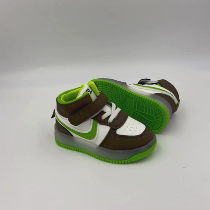 Sport Shoes GREEN with LIGHTS (WS-445)